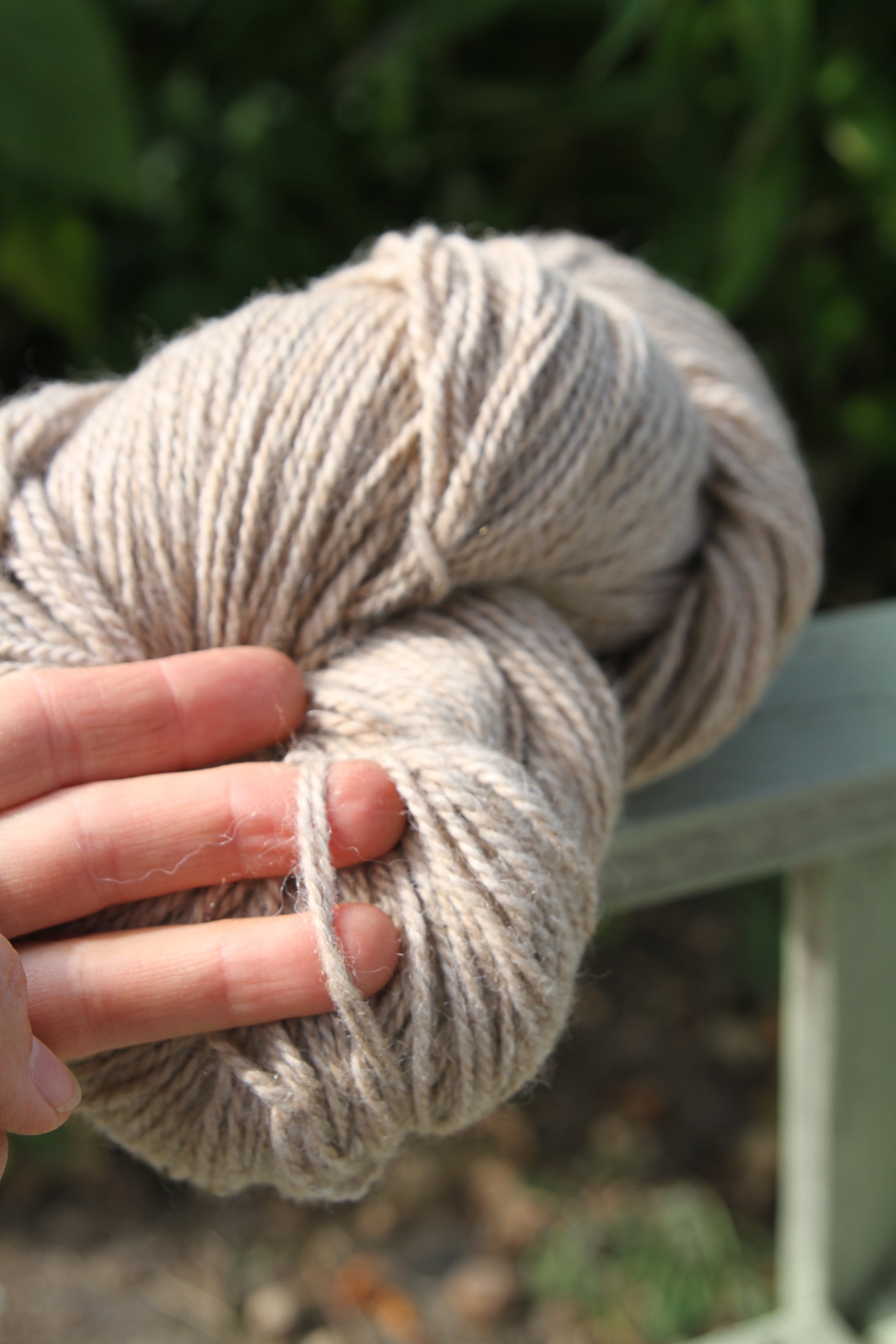 Šviesiai gelsvi alpakų vilnos siūlai - Nemuno alpakos