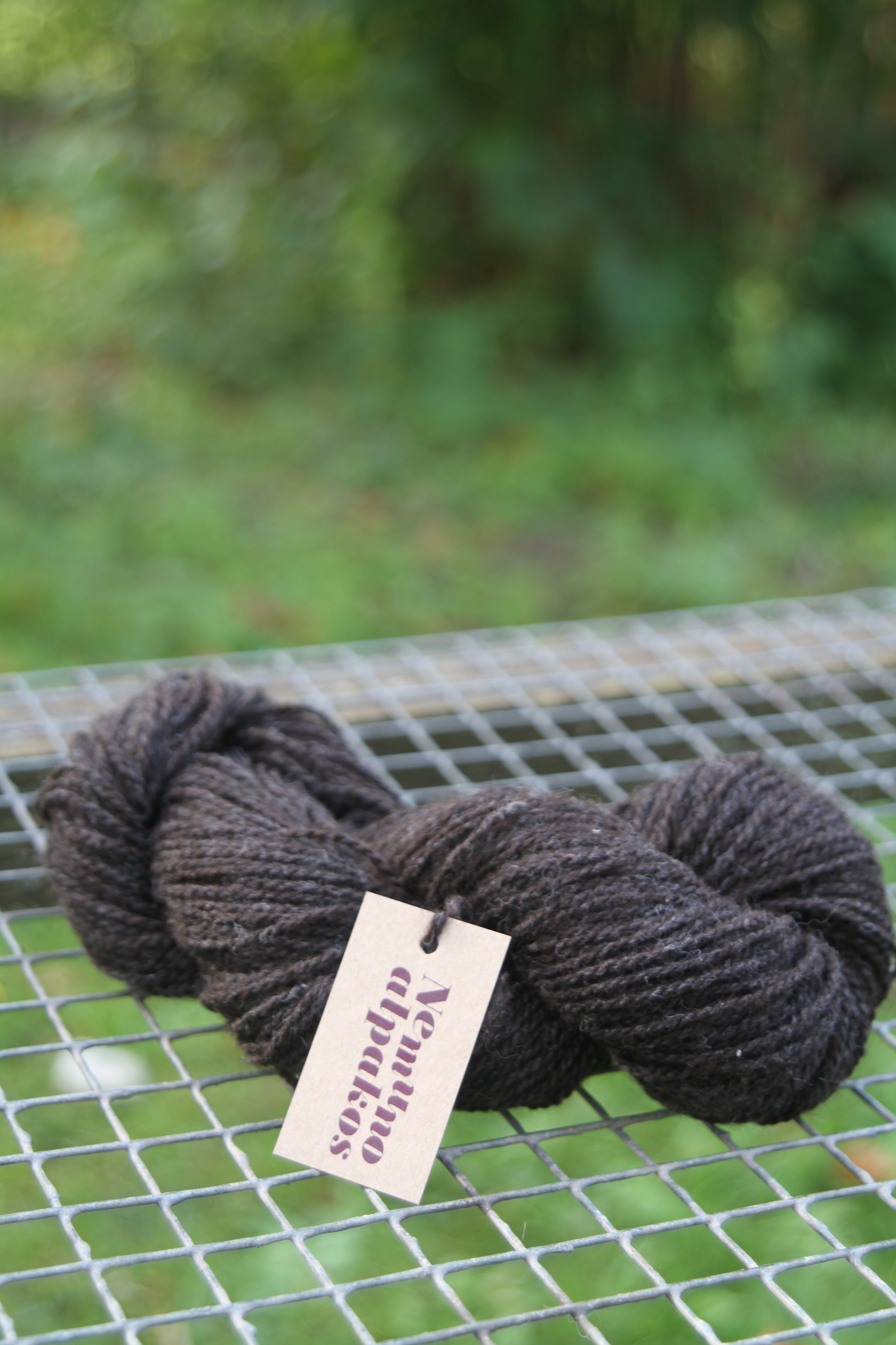 Tamsiai pilki alpakų vilnos siūlai - Nemuno alpakos