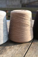 Ploni alpakų vilnos siūlai - rusvi - Nemuno alpakos