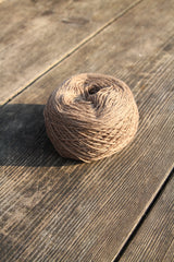 Ploni alpakų vilnos siūlai - rusvi - Nemuno alpakos